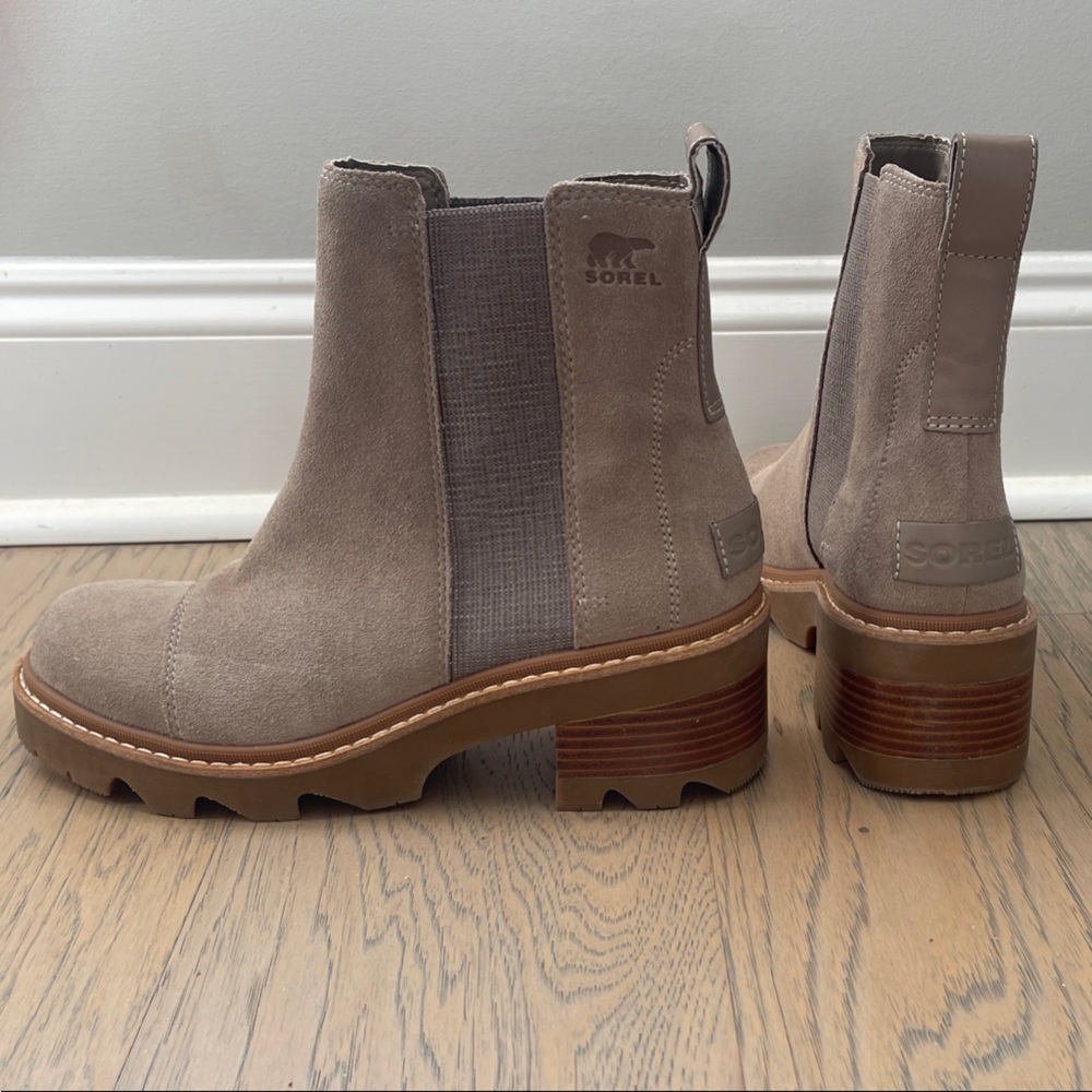 Sorel Brown Suede Chelsea Boots